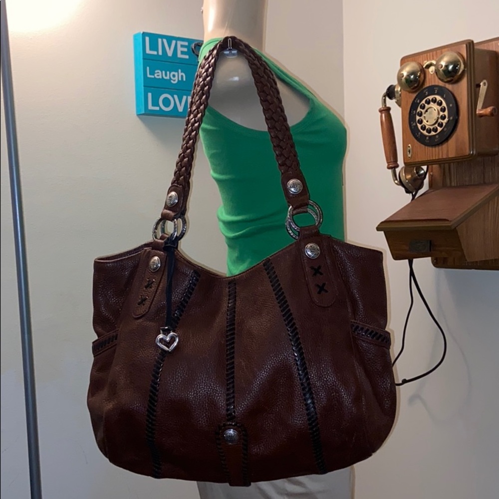 Auth Brighton Braided Handle Pebble Leather Purse